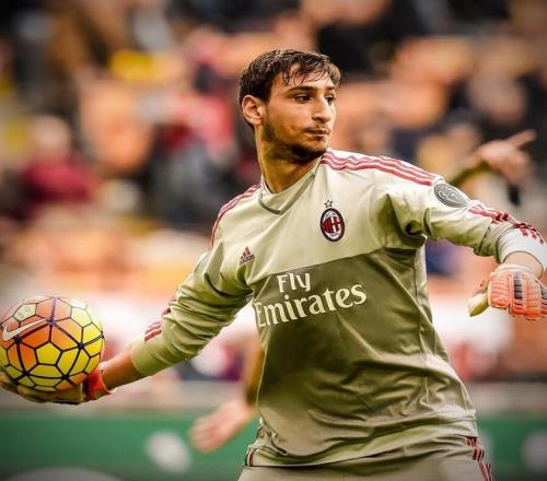 篮球运动十大伤病预防方法（篮球运动防伤十招）