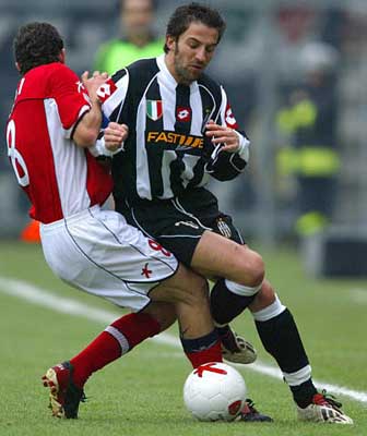 拉门斯：我是看库尔图瓦的比赛长大的，诺伊尔也是我的榜样（拉门斯：我是在库尔图瓦的比赛中成长的，诺伊尔同样是我的榜样）