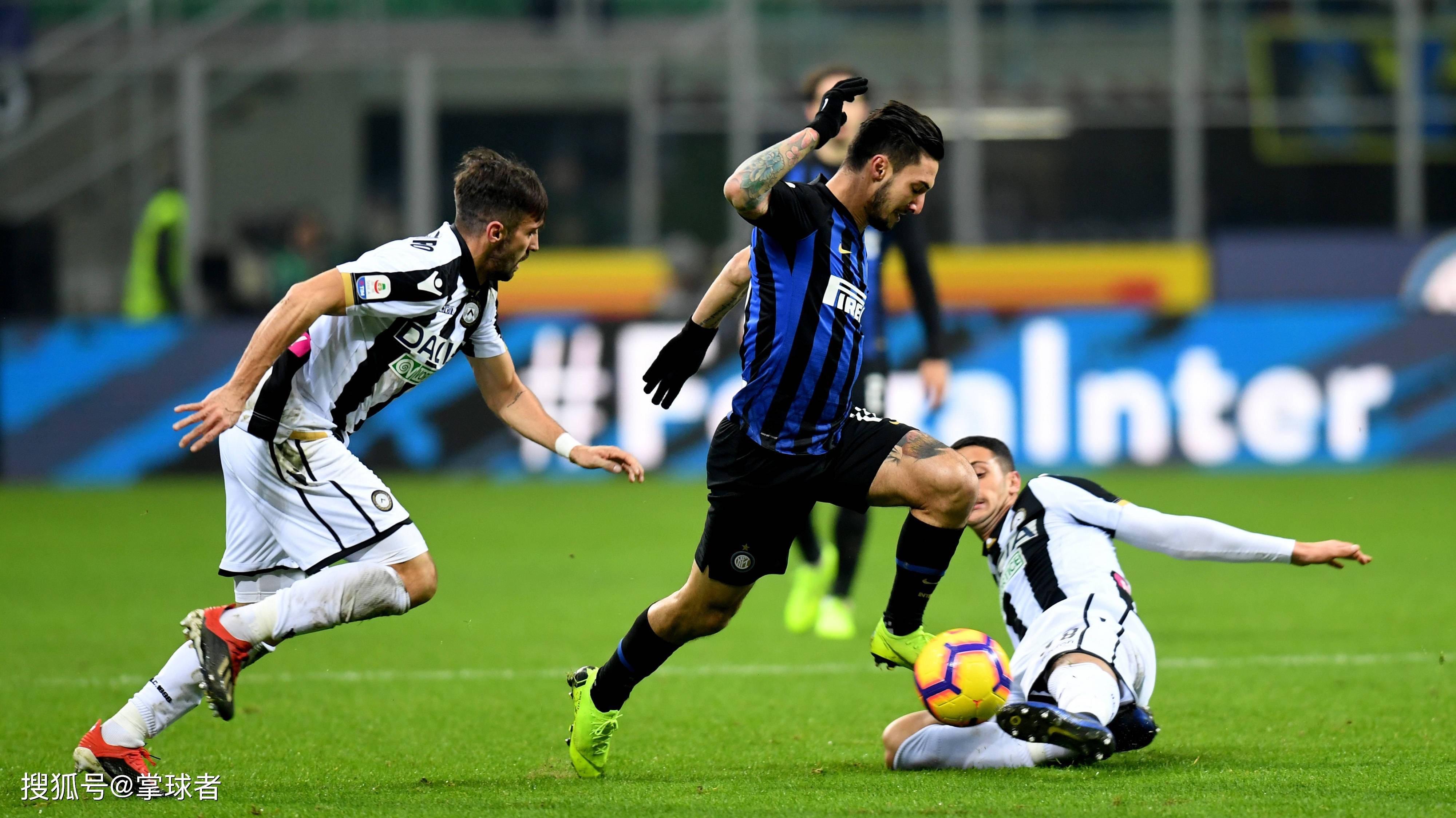 劳模倒下，皇家社会队长奥亚萨瓦尔腘绳肌受伤，或将伤缺三周（皇家社会噩耗：队长奥亚萨瓦尔腘绳肌受伤，预计缺阵三周）