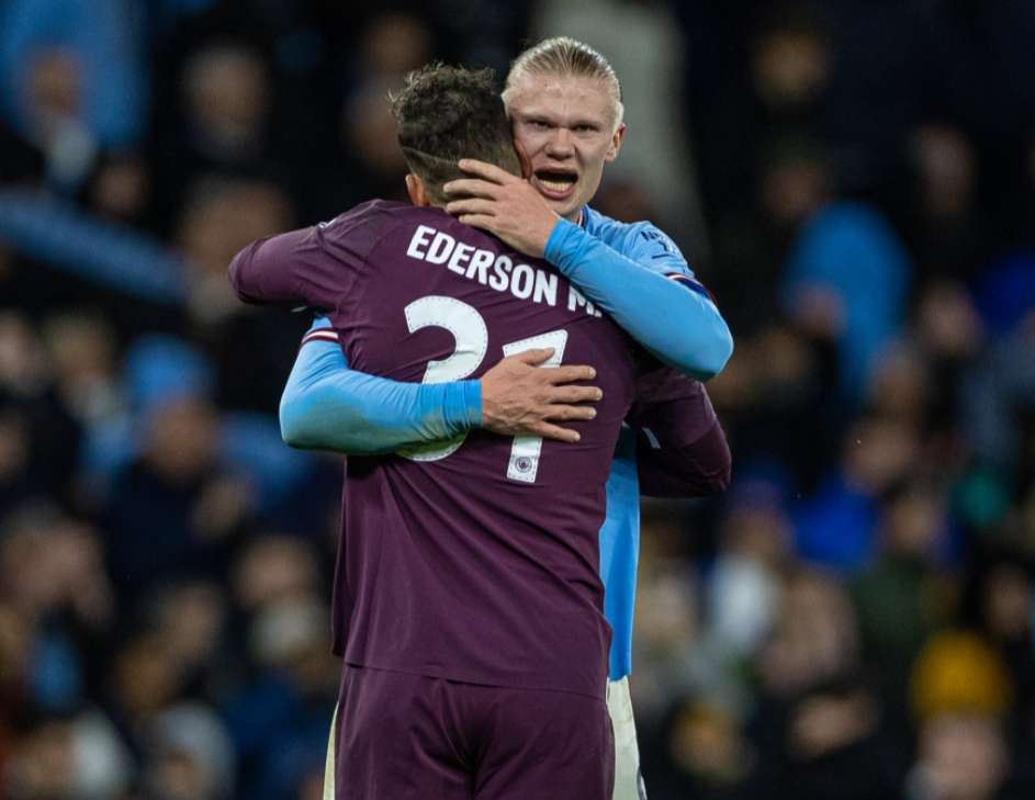 莱万：感谢球迷们的热烈支持，愿为波兰献出生命（莱万：感谢球迷的热情支持，我愿为波兰奉献一切）